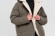 Зимняя женская куртка Wladimir 2508 оливковая короткая