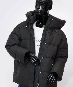 Зимняя женская куртка Ecimeer M 33 черная короткая